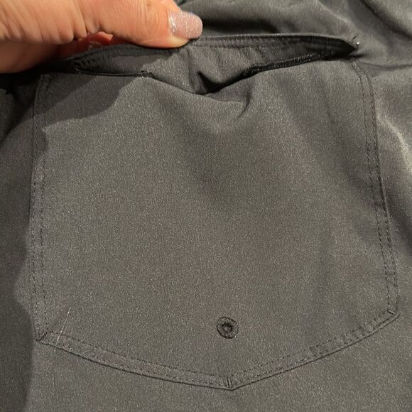 Elastic waist Hurley Swim Shorts! Size XL - Picture 6 of 7